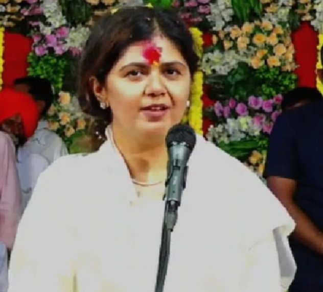 Adarsh Maharashtra | ऑनलाईन दसरा मेळावा घेणाऱ्या पंकजा मुंडेंच्या विरोधात गुन्हा दाखल