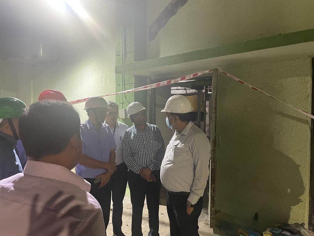 Adarsh Maharashtra | जिल्हाधिकारी डॉ.महेंद्र कल्याणकर यांनी आरसीएफ कंपनीस दिली भेट!