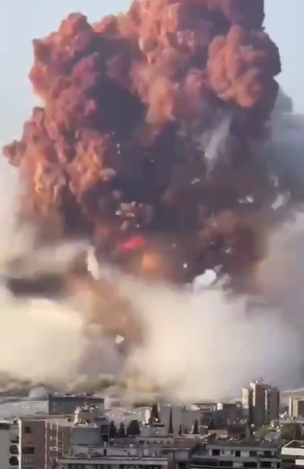 Adarsh Maharashtra | लेबनानची राजधानी बेरुतमध्ये...