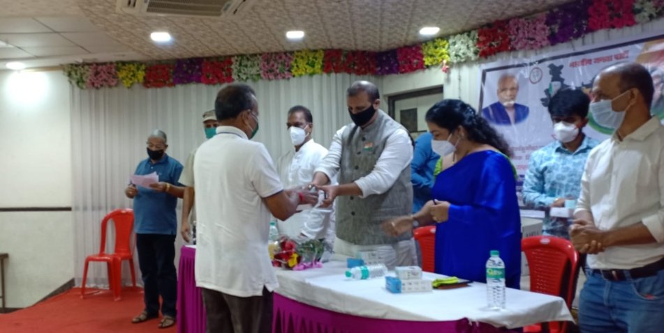 Adarsh Maharashtra | नगरसेविका रजनी केणी...