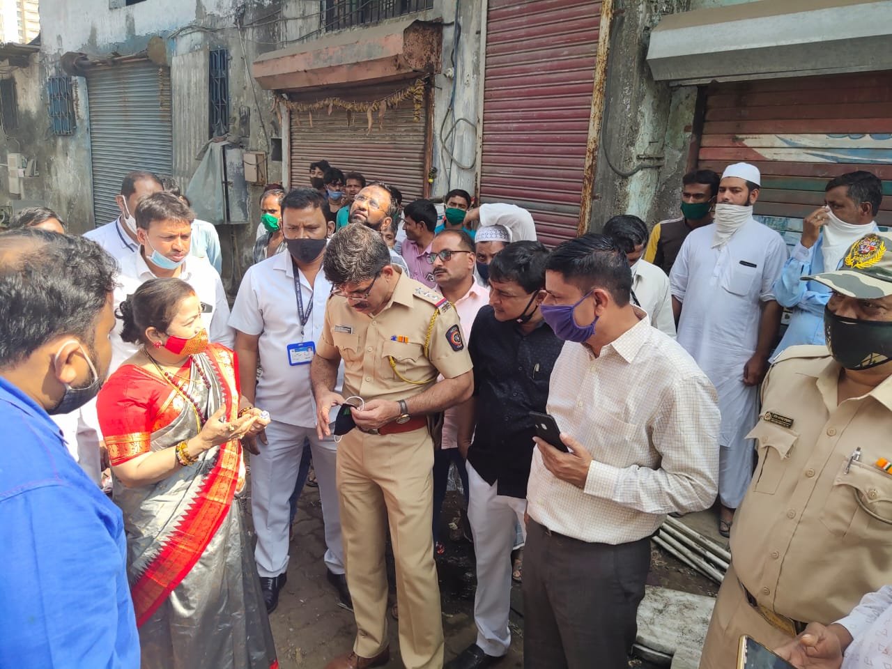 Adarsh Maharashtra | खैरानी रोड, साकीनाका येथे लागलेल्या आगीच्या घटनेप्रकरणी महापौर किशोरी...