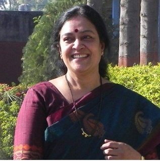 Adarsh Maharashtra | ज्येष्ठ सामाजिक कार्यकर्त्या स्नेहजाताई रुपवते यांचे अपघाती निधन