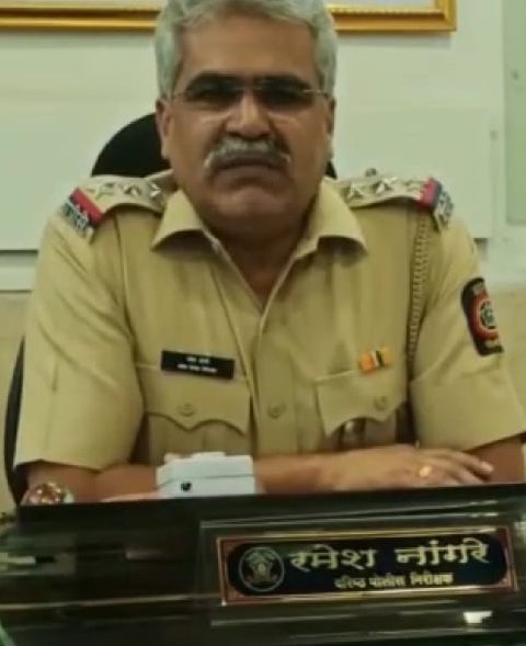 Adarsh Maharashtra | धारावीतील जनतेने घराबाहेर पडू नये स्वतःची आणि कुटूंबाची काळजी घ्यावी -