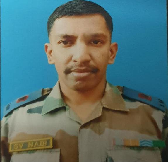 Adarsh Maharashtra | दहशतवादयांच्या स्फोटात पुण्यातील मेजर शशिधरण नायर शहीद