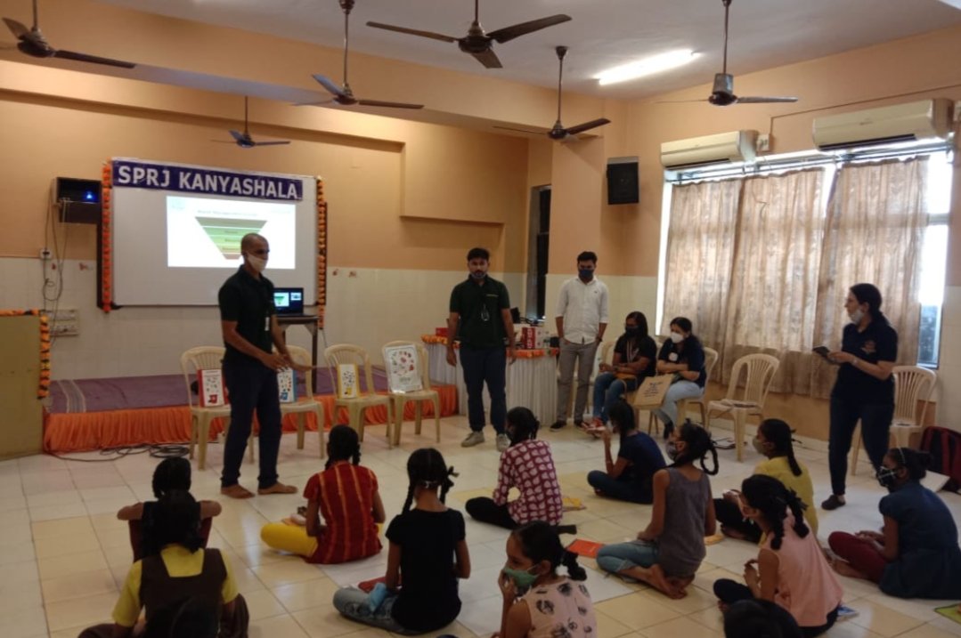 Adarsh Maharashtra | सुकन्या समृद्धी ठेव योजने मध्ये 250 विद्यार्थीनीचे उघडले खाते