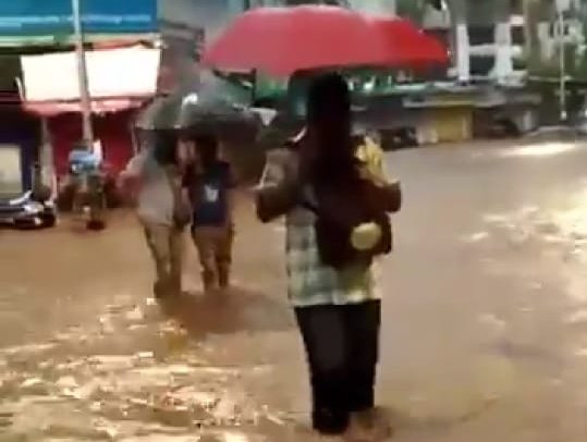 Adarsh Maharashtra | मुसळधार पावसामुळे पूर्व...