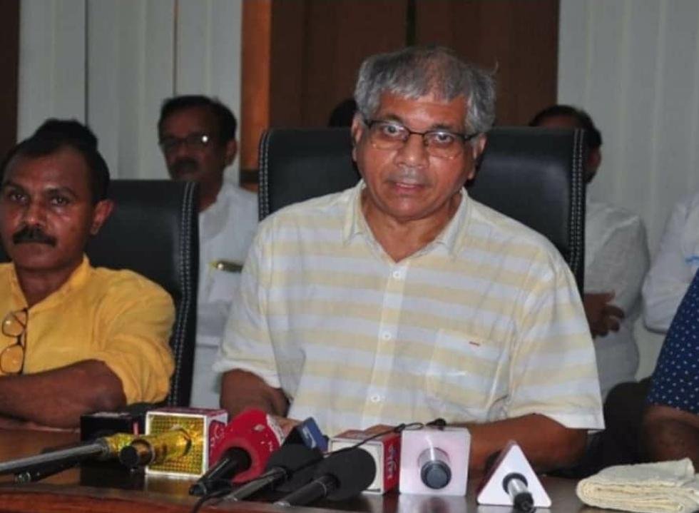 Adarsh Maharashtra | गुन्हे दाखल होण्याची भीती...