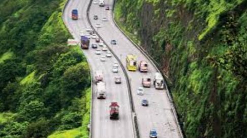 Adarsh Maharashtra | द्रुतगती महामार्गावर सी.सी.टी.व्ही. बसवण्याची योजना बासनात......