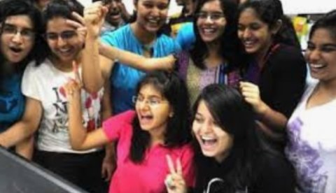 Adarsh Maharashtra | यंदाही मुलीच अव्वल,राज्याचा...