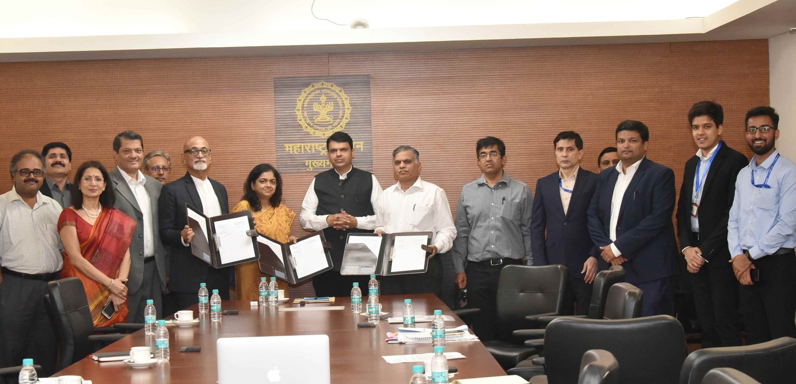 Adarsh Maharashtra | आरोग्य सुविधांसाठी इरादा पत्र ; आरोग्य सुविधांमधील तंत्रज्ञानाच्या...