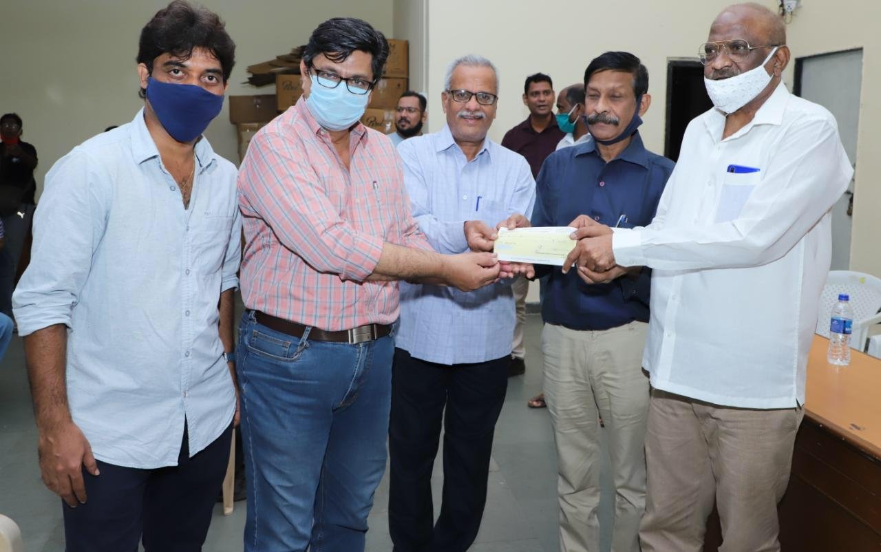 Adarsh Maharashtra | मराठी नाट्य निर्माता संघाकडून रंगमंच कामगार, व्यवस्थापक आणि बुकिंग...