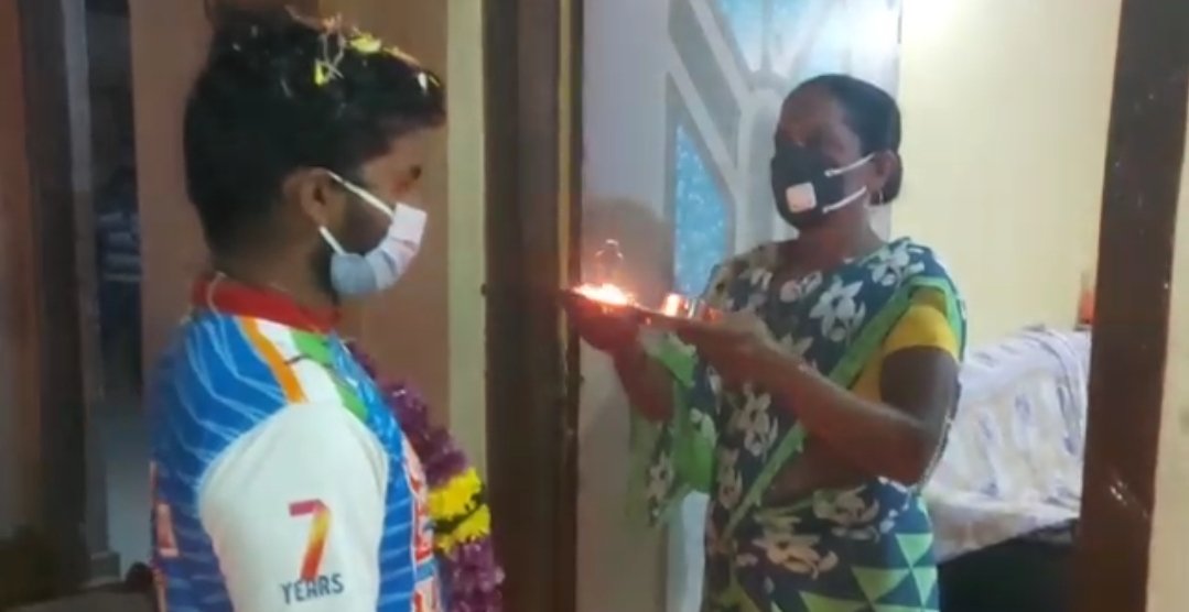 Adarsh Maharashtra | कोरोनावर मात करणाऱ्या मलंगगड...