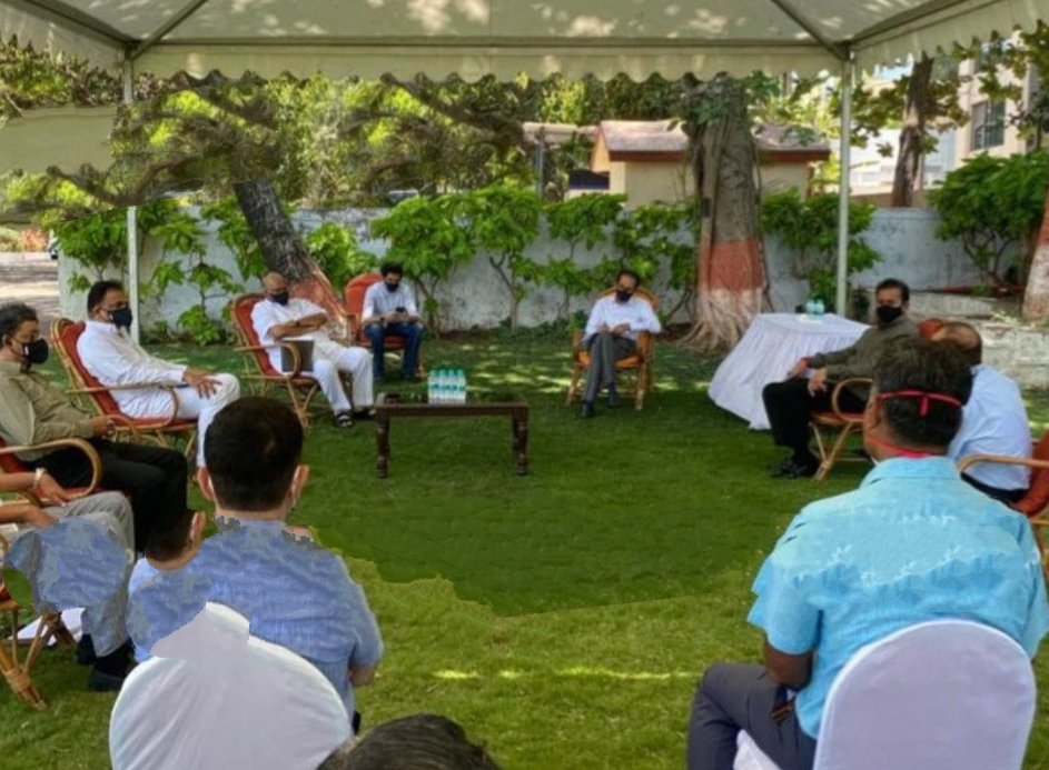 Adarsh Maharashtra | मुख्यमंत्री ठाकरे आणि खासदार...