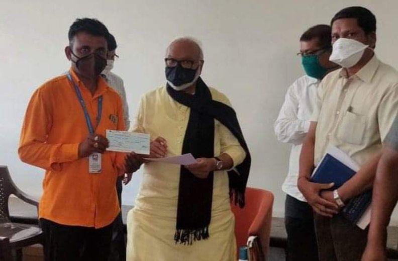 Adarsh Maharashtra | नुकसान २.५ लाखाचे, सरकारकडून...