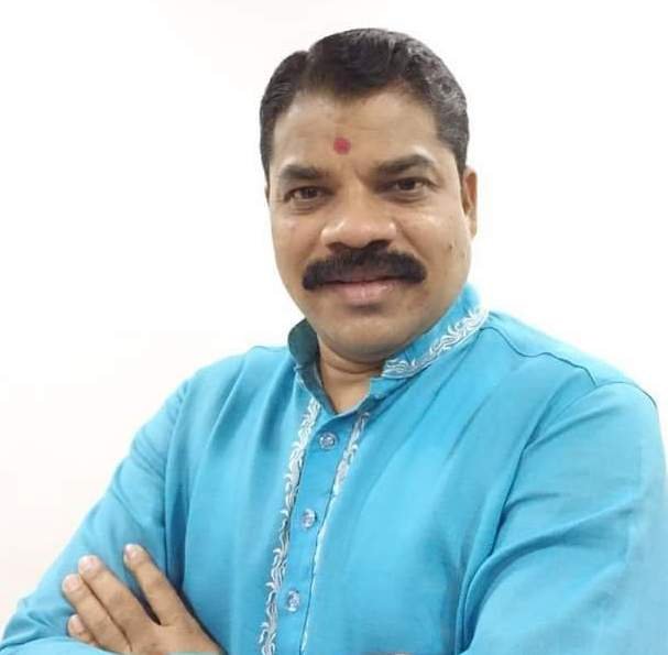 Adarsh Maharashtra | दीड महिना कोरोनाशी झुंज देत शिवसेनेचे उपविभागप्रमुख दिनेश जाधव घरी...