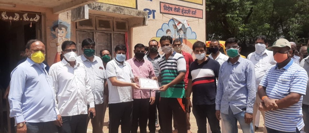 Adarsh Maharashtra | साहेब प्रतिष्ठानतर्फे रक्तदान शिबिराचे आयोजन व रिक्षाचालकांना...