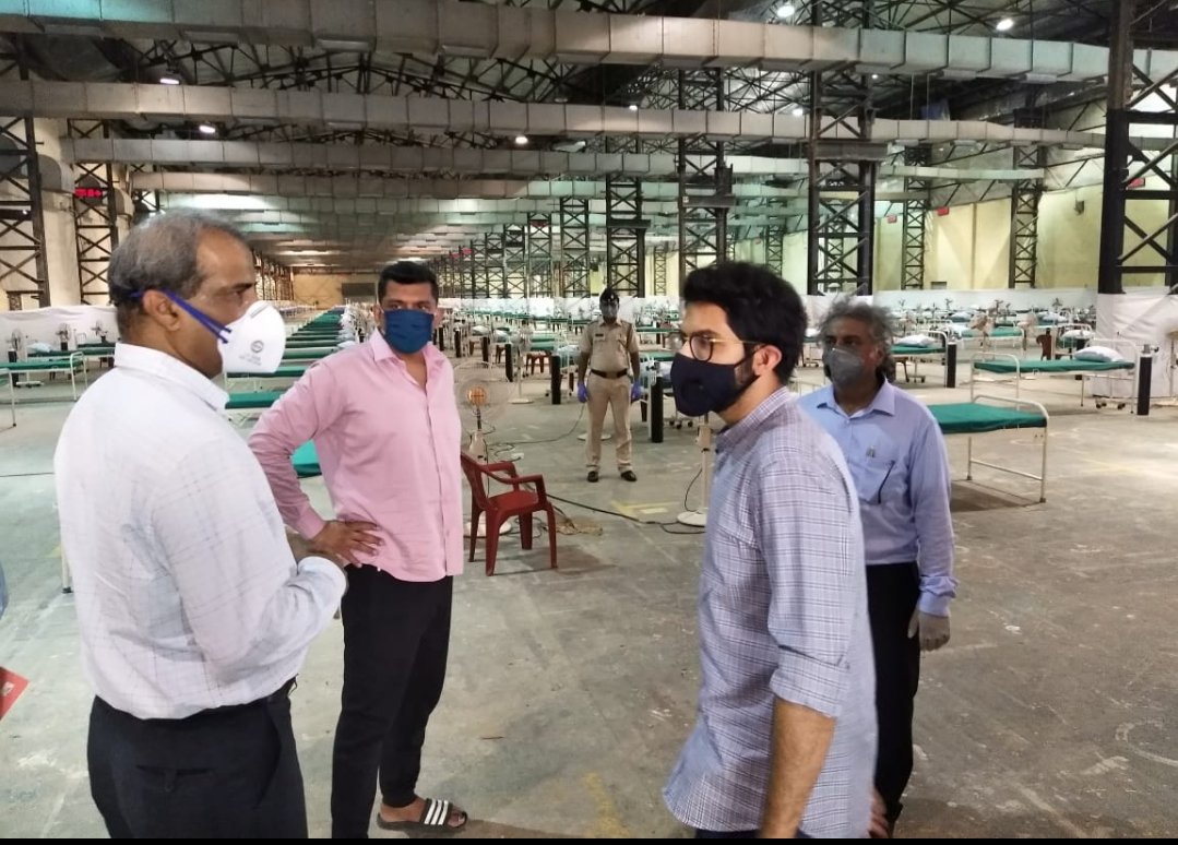 Adarsh Maharashtra | मंत्री आदित्य ठाकरे आणि अस्लम शेख यांनी दिली नेस्को विलगीकरणास भेट