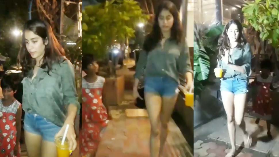 Adarsh Maharashtra | रस्त्यावरील मुलीला खाऊ देत जान्हवीने पुढे असं काही केलं की...