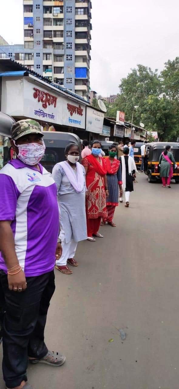 Adarsh Maharashtra | भांडूप, मुलुंड परिसरातील रिक्षा चालक १ मिनिट हॉर्न वाजवून मनसेच्या...