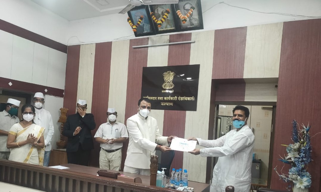 Adarsh Maharashtra | उल्हासनगर येथिल समाजसेवक...