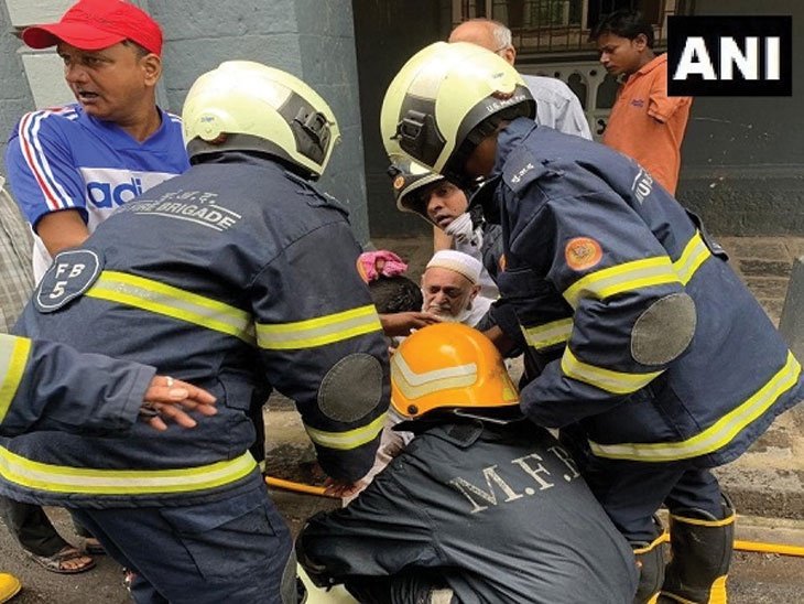 Adarsh Maharashtra | कुलाब्यातील चर्चिल इमारतीला भीषण आग; एकाचा मृत्यू