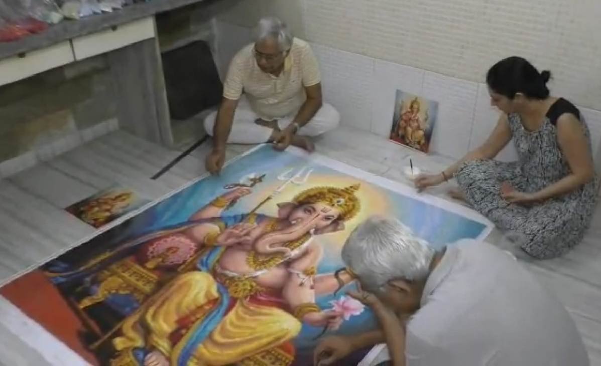 Adarsh Maharashtra | २५ किलो शाबू तांदूळ वापरून...