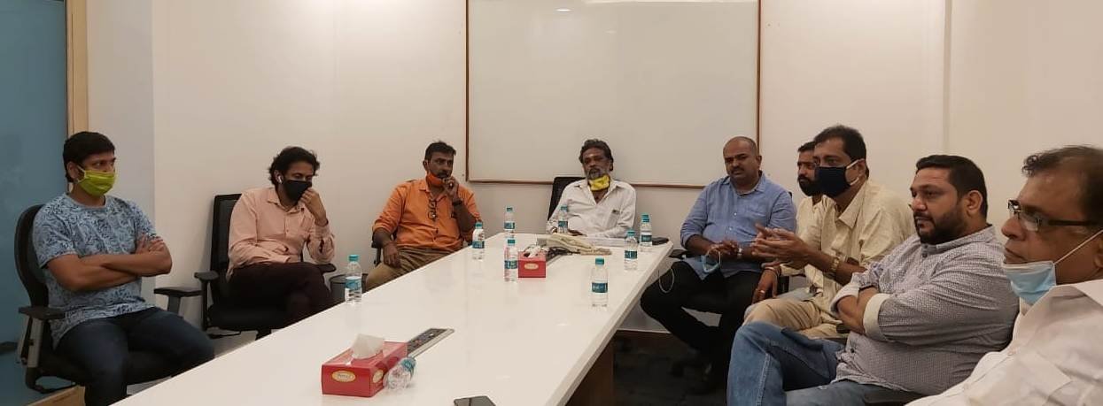 Adarsh Maharashtra | महाराष्ट्र नवनिर्माण केबल सेना आता डमी केबल चालकांच्या विरोधात मैदानात.