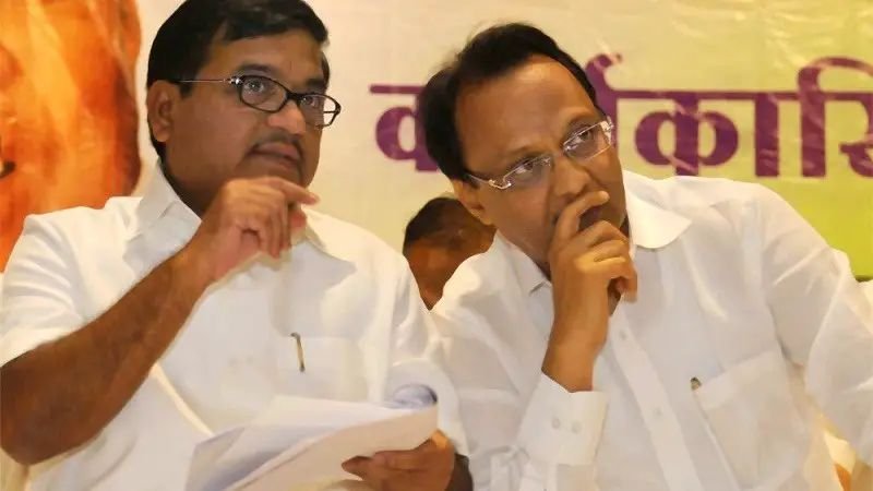 Adarsh Maharashtra | आर. आर. आबांच्या आठवणी ताज्या;जनतेच्या मनातलं त्यांचं स्थान अढळ अशा शब्दांत...