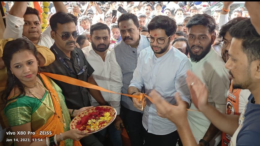 Adarsh Maharashtra | नवी मुंबईत युवासेना प्रमुख आमदार आदित्य ठाकरे यांच्या हस्ते शाखेचे...