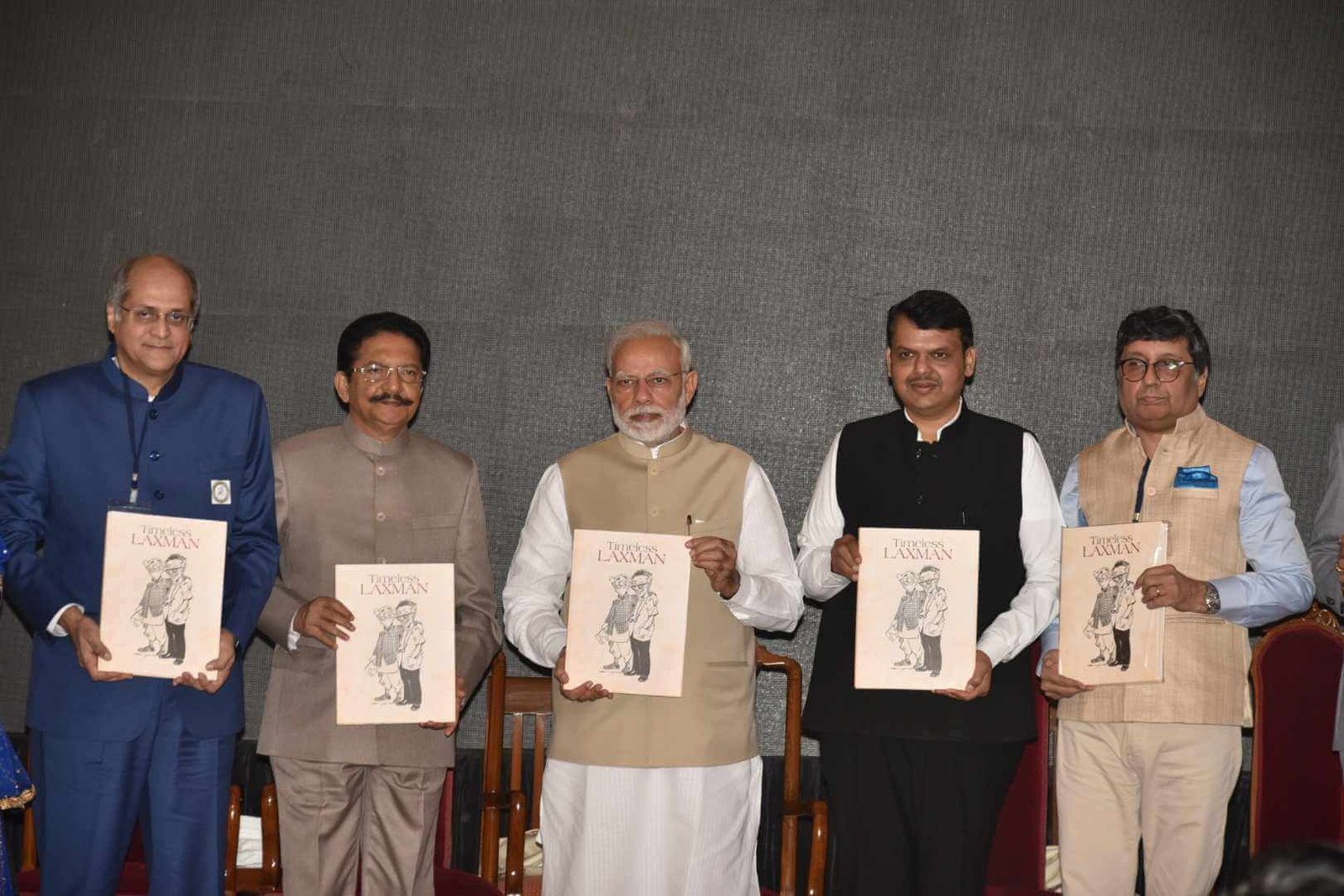 Adarsh Maharashtra | मोदी यांच्या हस्ते 'टाईमलेस...